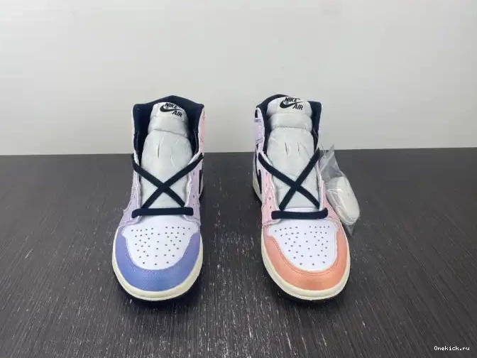 One Kick OG Retro DX0054-805 Jordan 1 Skyline High 0530